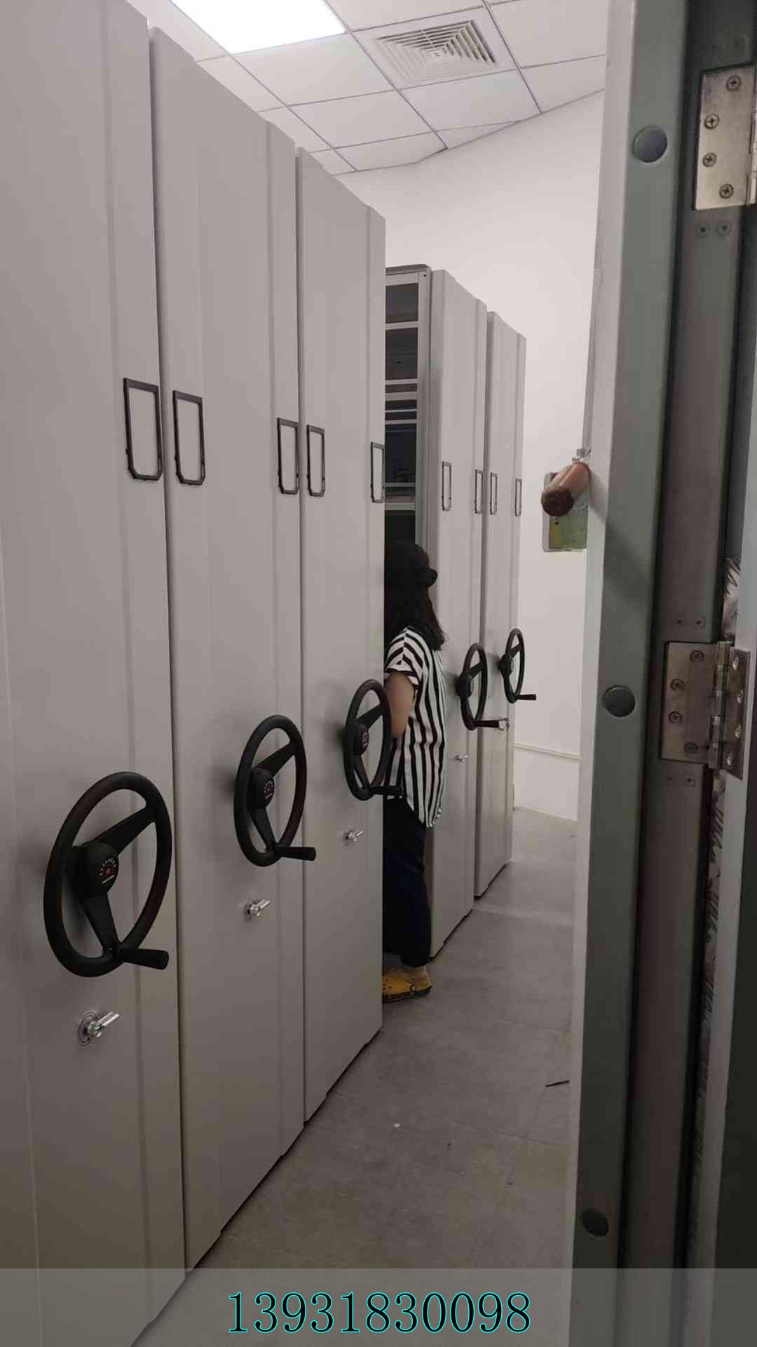 智能密集档案柜操作视频_智能档案密集架_智能档案密集架